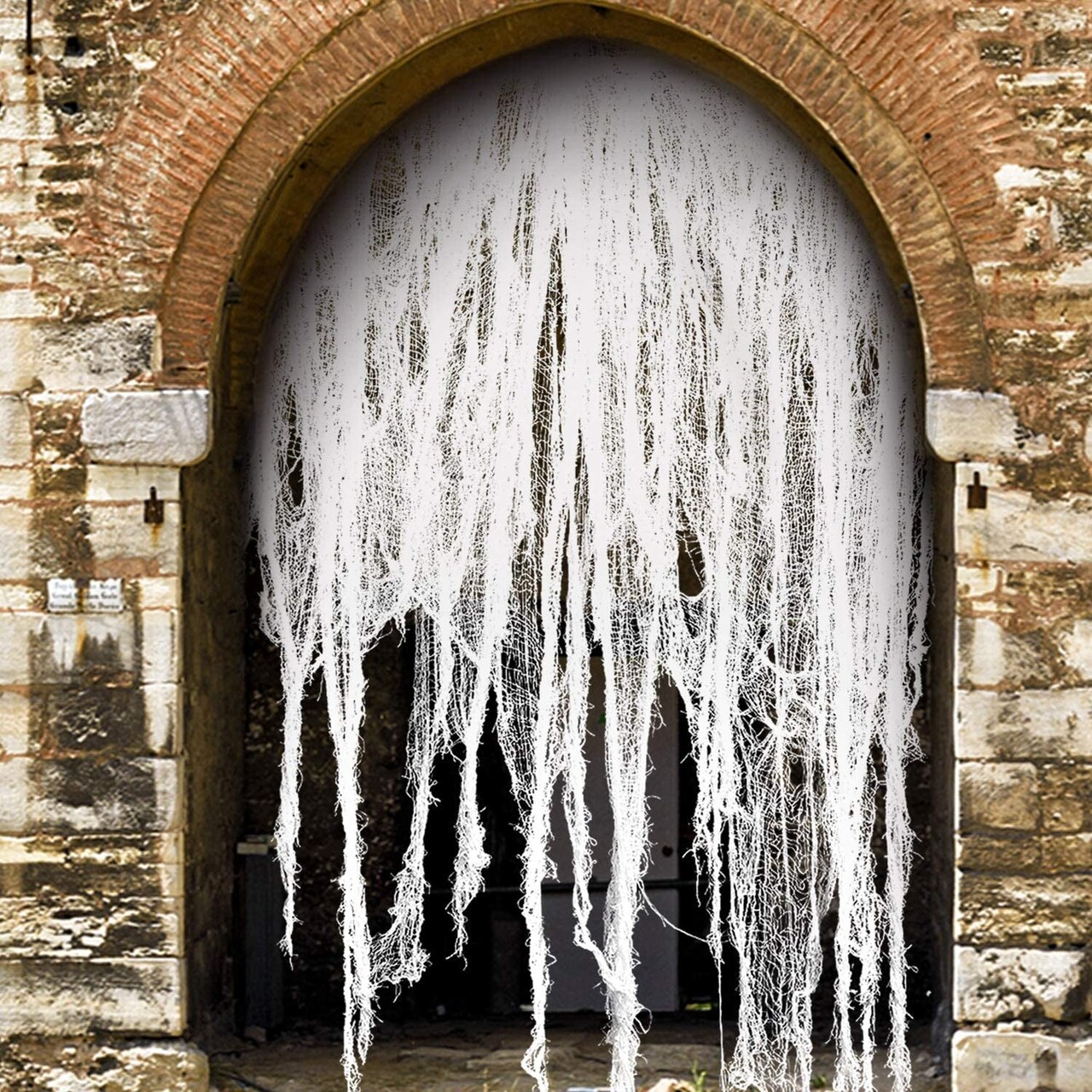Halloween Creepy Cloth, 32.8 X 6.6Ft White Halloween Spooky Cloth Decoration Large White Scary Cloth Doorways Windows Drape Cover Gauze for Halloween Indoor Outdoor Haunted House Party